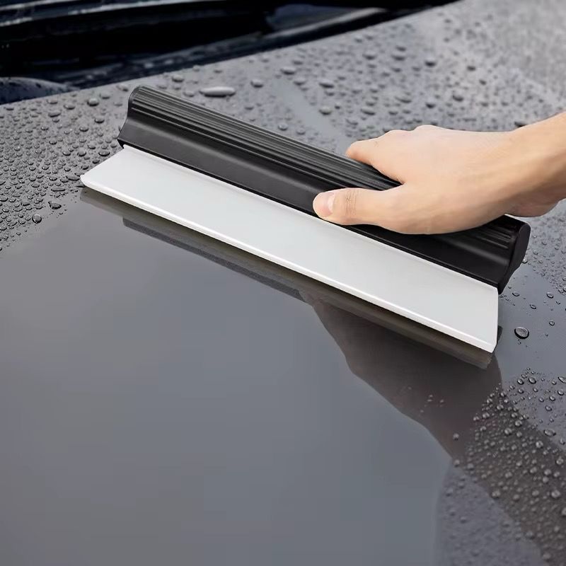 Flexible non-scratch window wiper and wet film