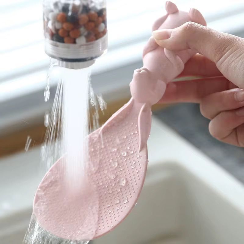 Cute cartoon non-stick rise spoon